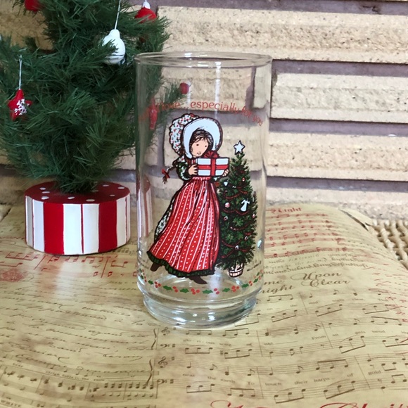 80's Christmas Coke Glass - Holly Hobbie Christmas - Coca Cola Collectible - Picture 10 of 11